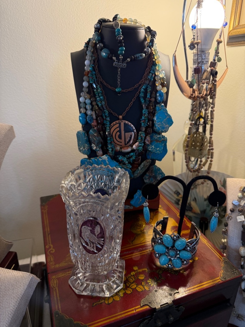 Come dig with me.  Unlisted gorgeousness in every price range. - Picture 3 of 17
